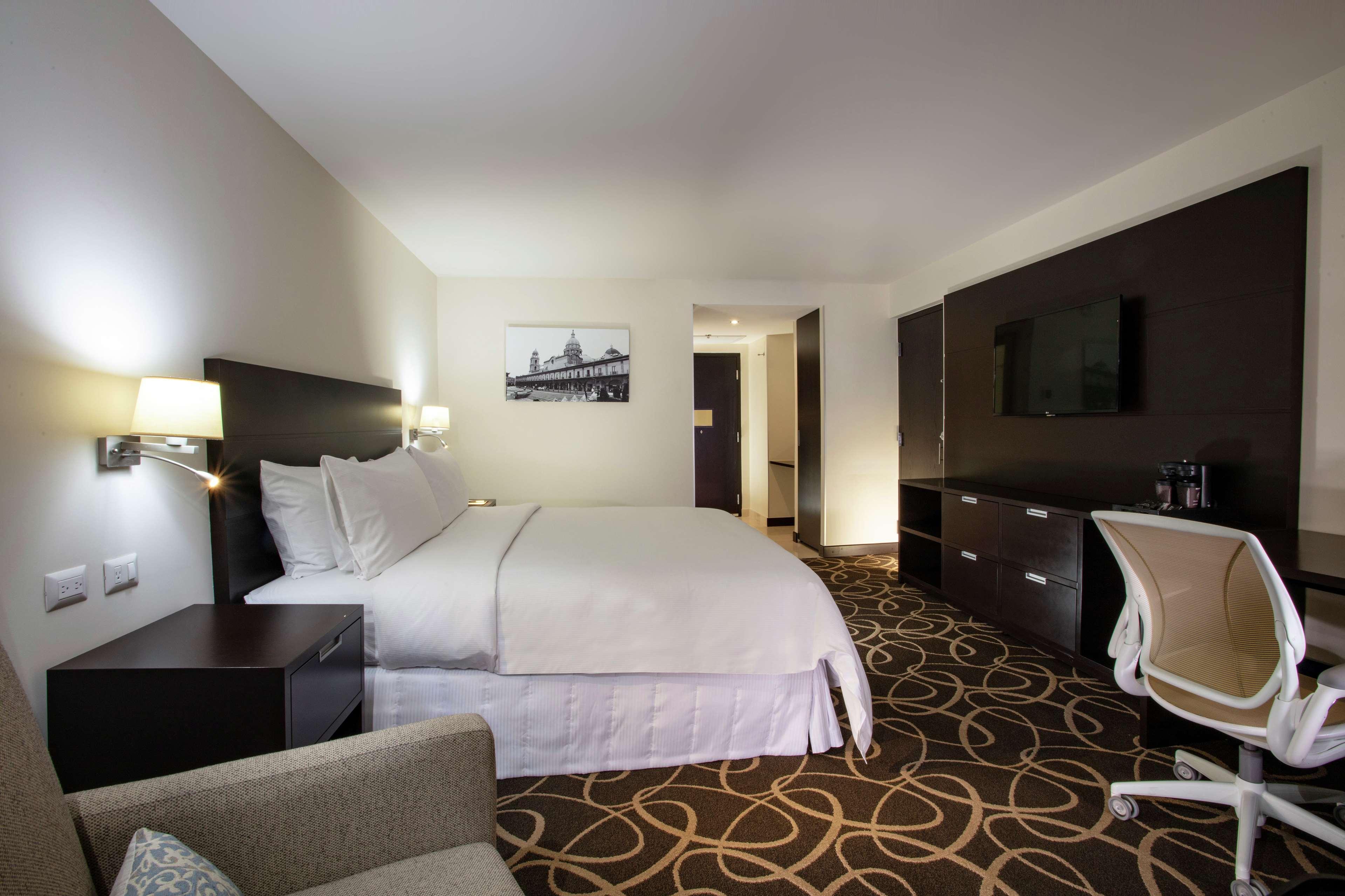Doubletree By Hilton Toluca Otel Dış mekan fotoğraf