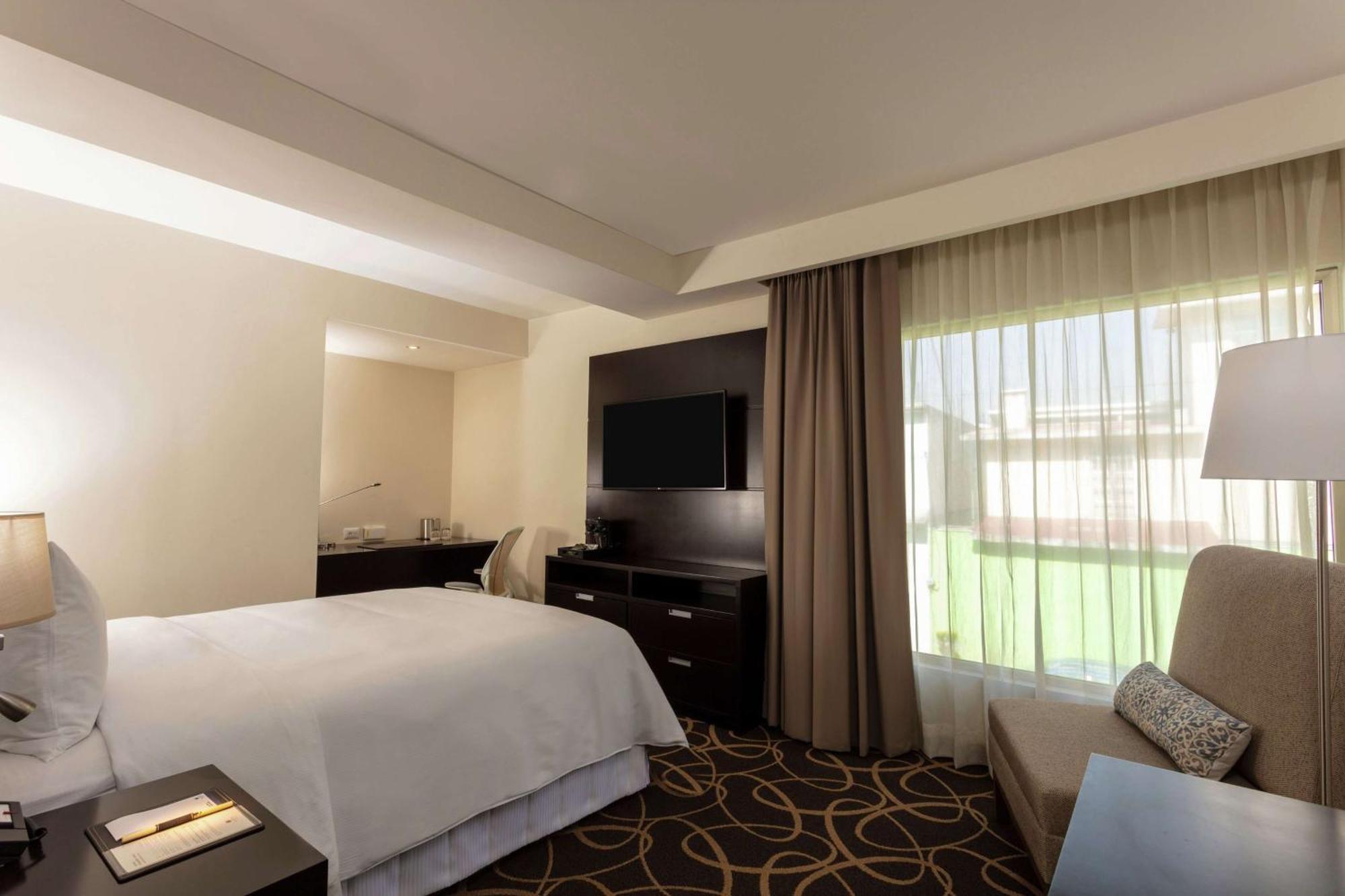 Doubletree By Hilton Toluca Otel Dış mekan fotoğraf