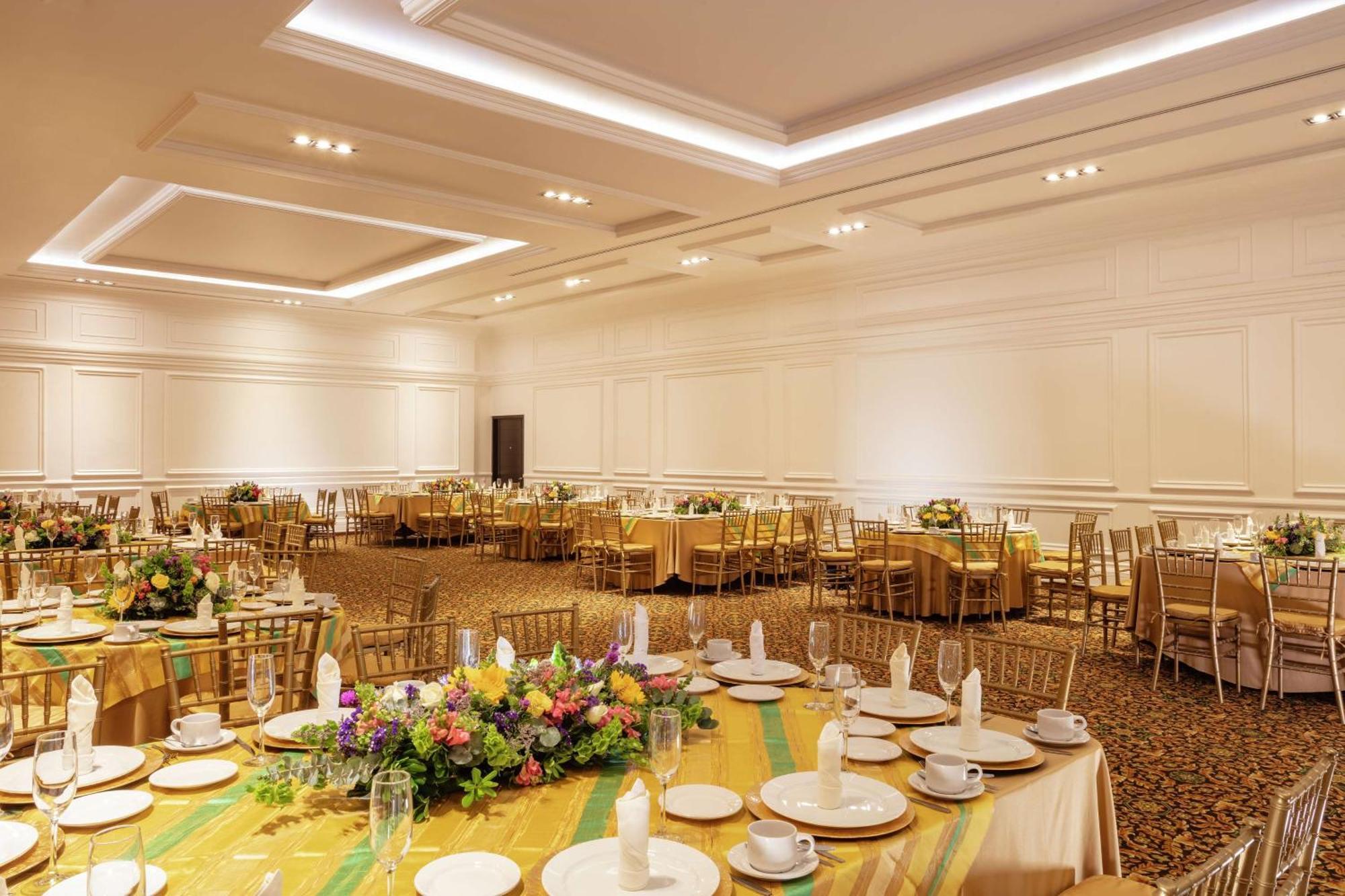 Doubletree By Hilton Toluca Otel Dış mekan fotoğraf